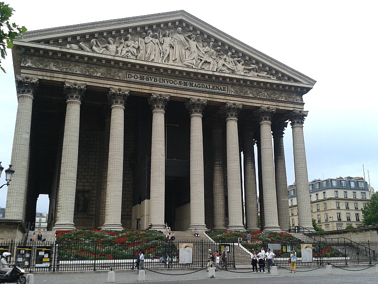 kościół magdaleny w Paryżu zwiedzanie Paryża Śladami Napoleona po Paryżu.